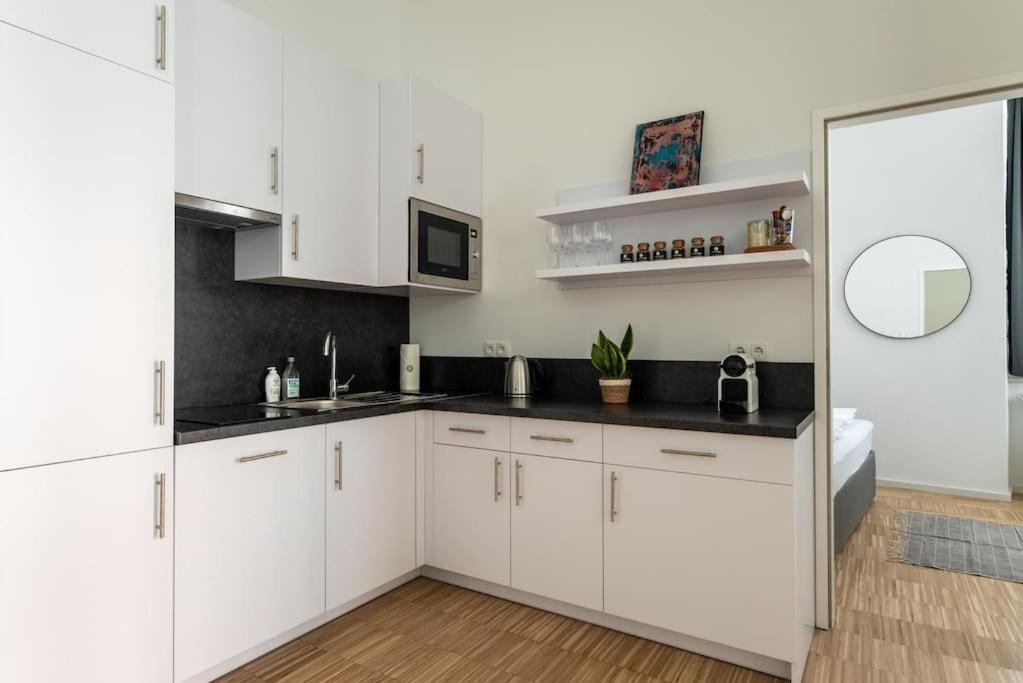 Spacious 2Br Near Attractions By Hm Wien Ngoại thất bức ảnh